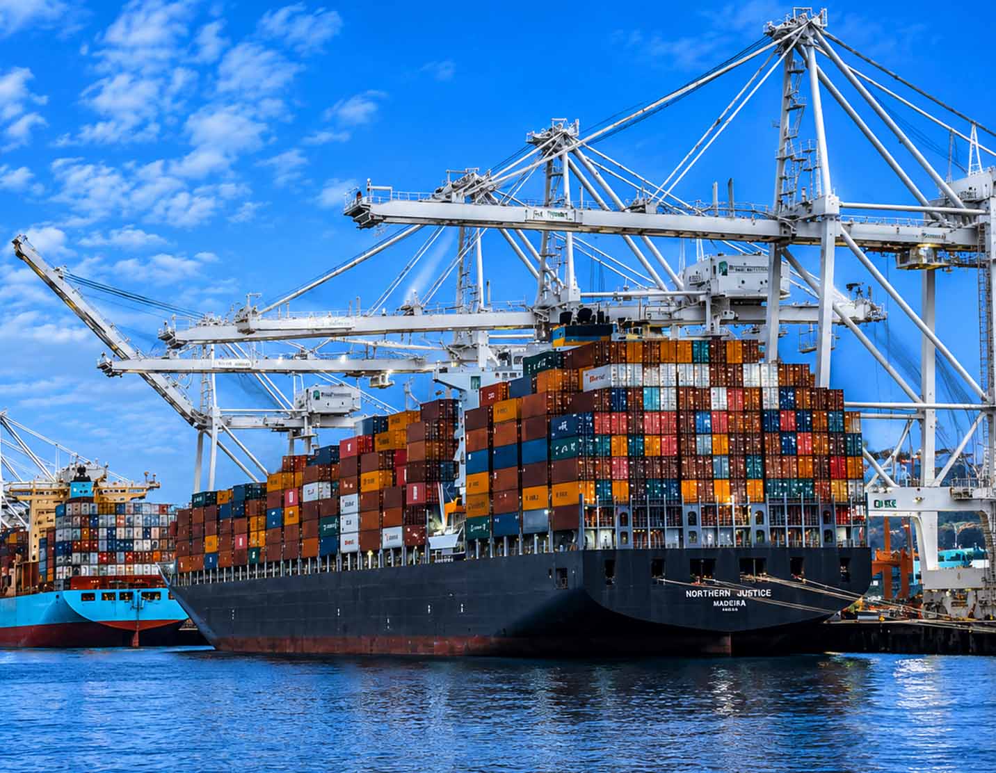 Merchant Exporter Shipping Port